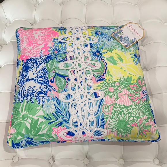 Lilly Pulitzer Other - Lilly Pulitzer Pink Blue Cheek to Cheek Pillow